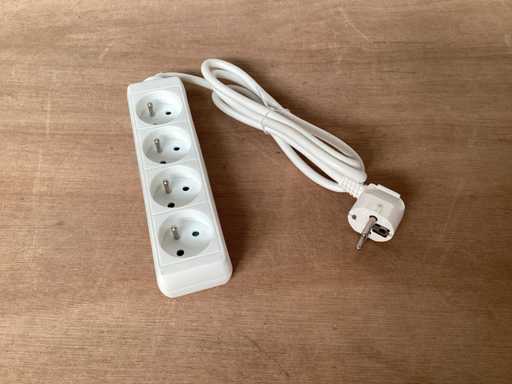 Q-link Stekkerdoos 4 voudig, kabel 1,5 m, 16A