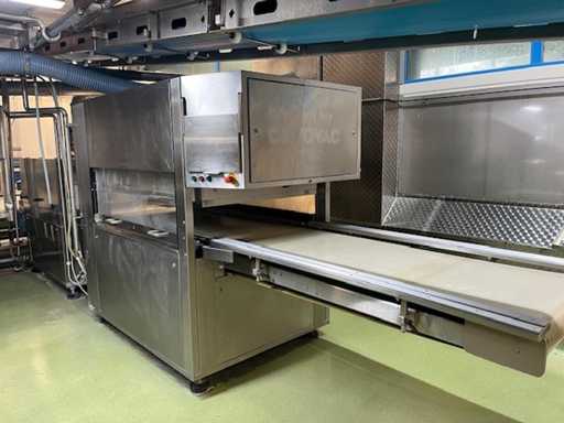 Cryovac Complete line with automatic vacuum sealer with shrink oven and suction pumps