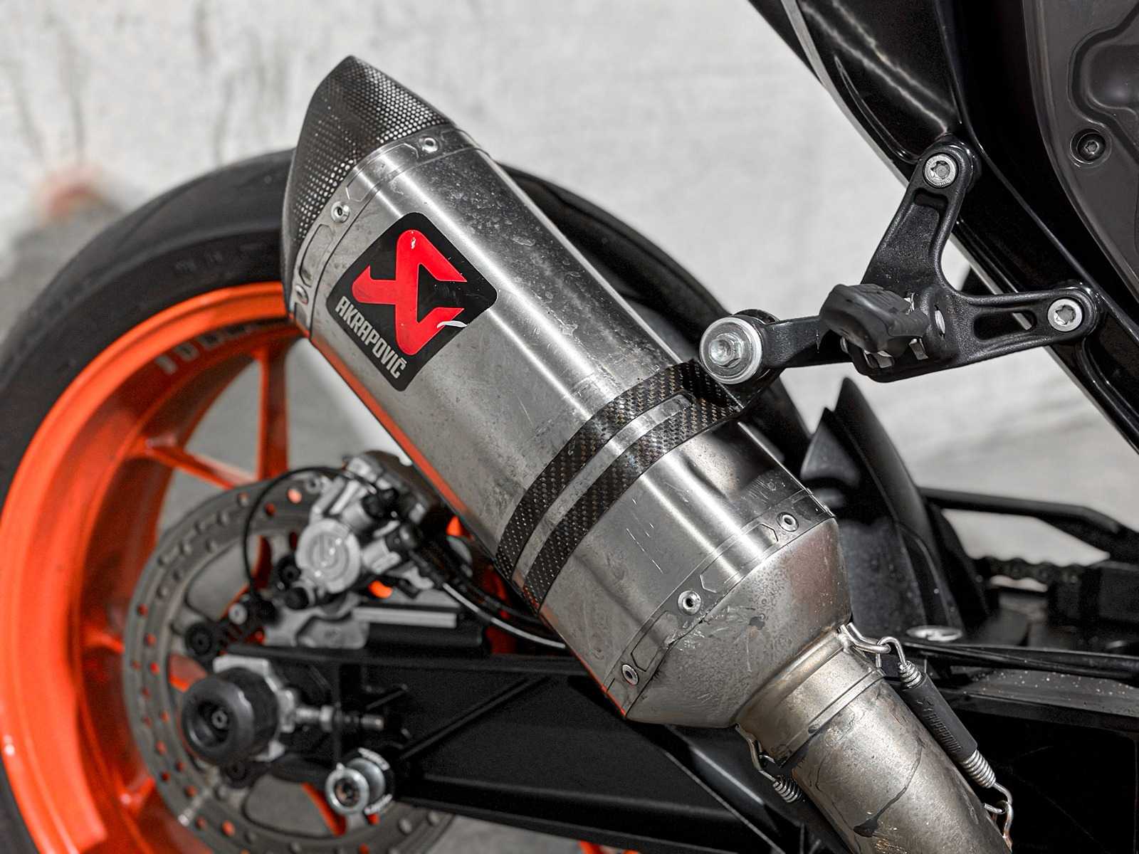 KTM 690 Duke R ABS 693cc 2017 -AKRAPOVIC-, 49-MV-LZ