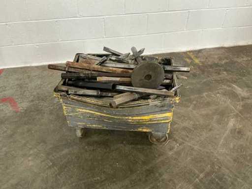 Assorted breaker points and chisell