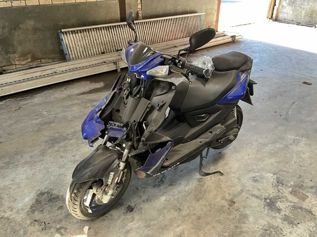 2021 Yamaha Moped Aerox Roller