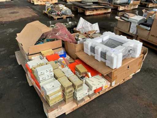 Partij diverse industriële elektro