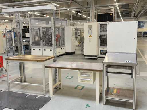   Lot Tables d’atelier