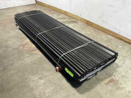 Vuren gevelbekleding buitenhoek zwart 305x8,5x3,2 cm (94x)