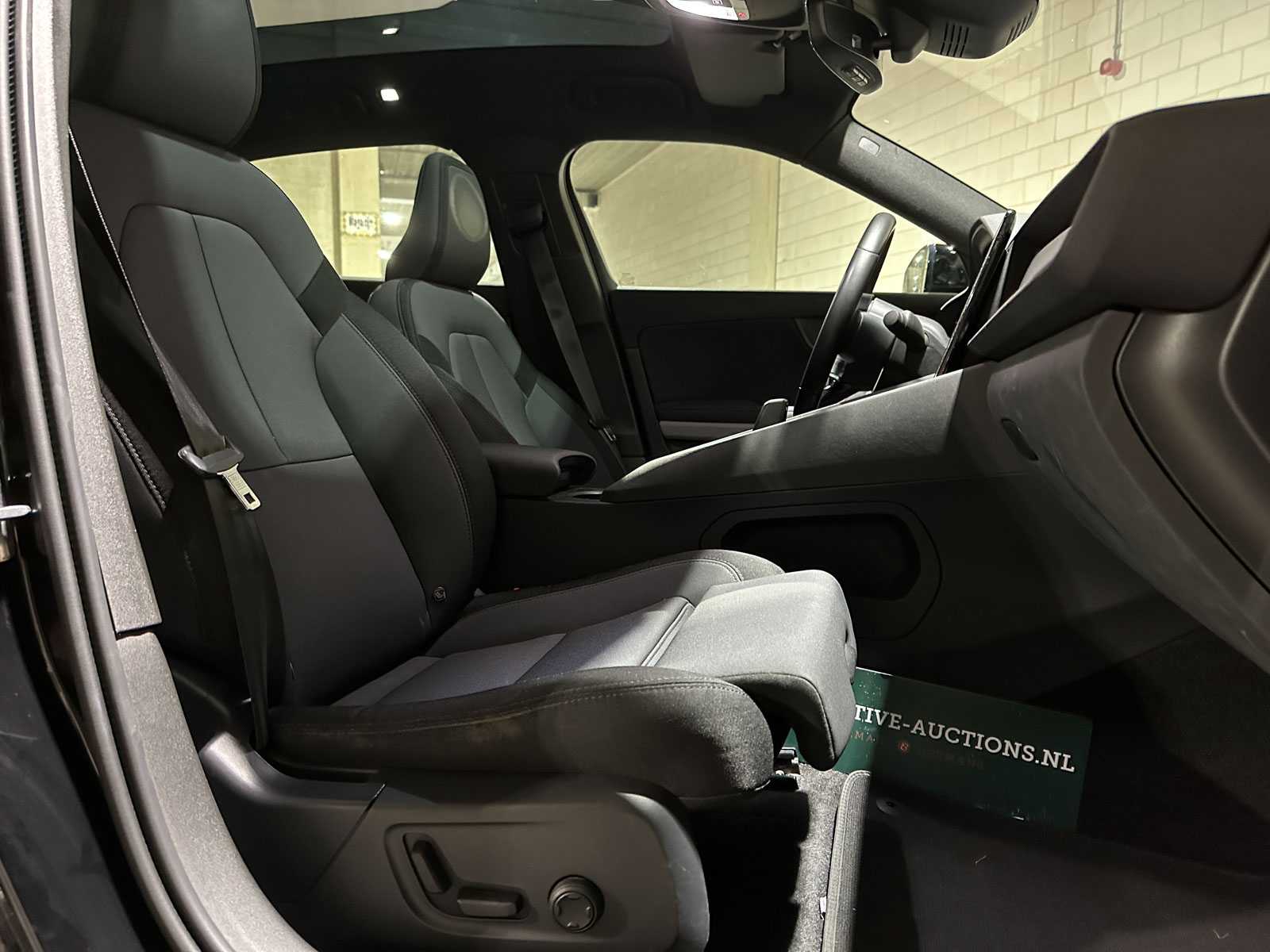 Polestar 2 Long Range Dual Motor Launch Edition 78kWh 408pk 2020 (Origineel-NL + 1e Eigenaar) 78kWh, J-098-VK