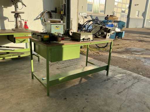 Workbench with various machines