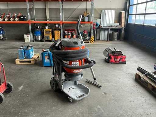 2023 HUSQVARNA DE 120 Industrial Vacuum Cleaner DEFECTIVE