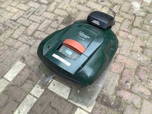 Tondeuse à gazon robotisée Husqvarna 220ac