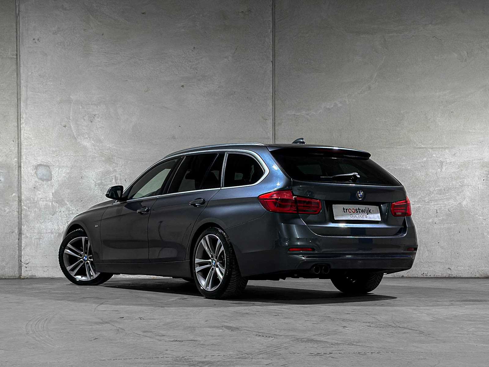 BMW 320d EDE Luxury 163hp 2015 (Original-NL) 3-series Touring F31, HG-460-P