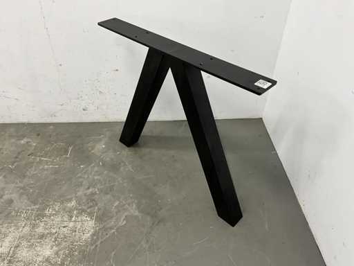 Industrial metal table leg (2x)