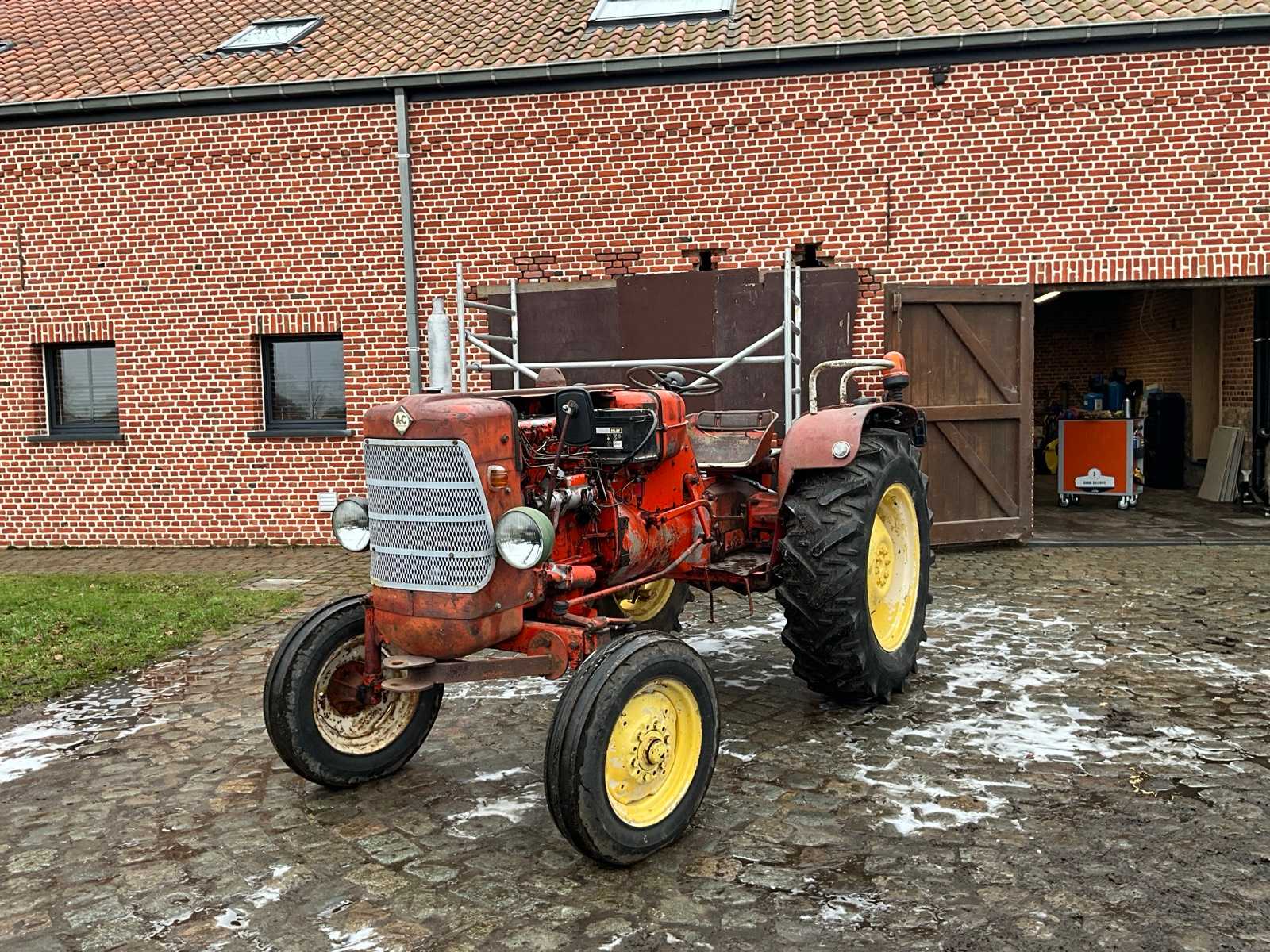 1964 Allis-Chalmers ED40 Oldtimer tractor