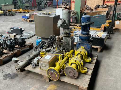 Pompa śrubowa i różne (2x)