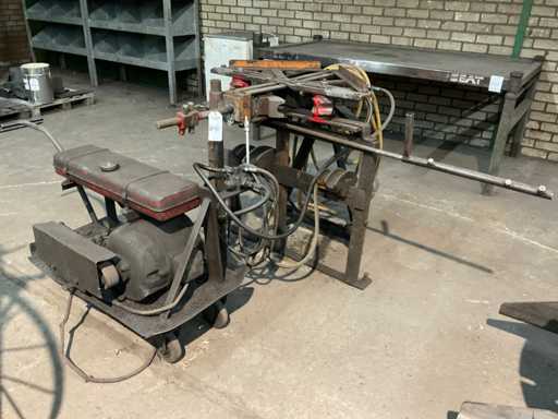 Maszyna do gięcia rur