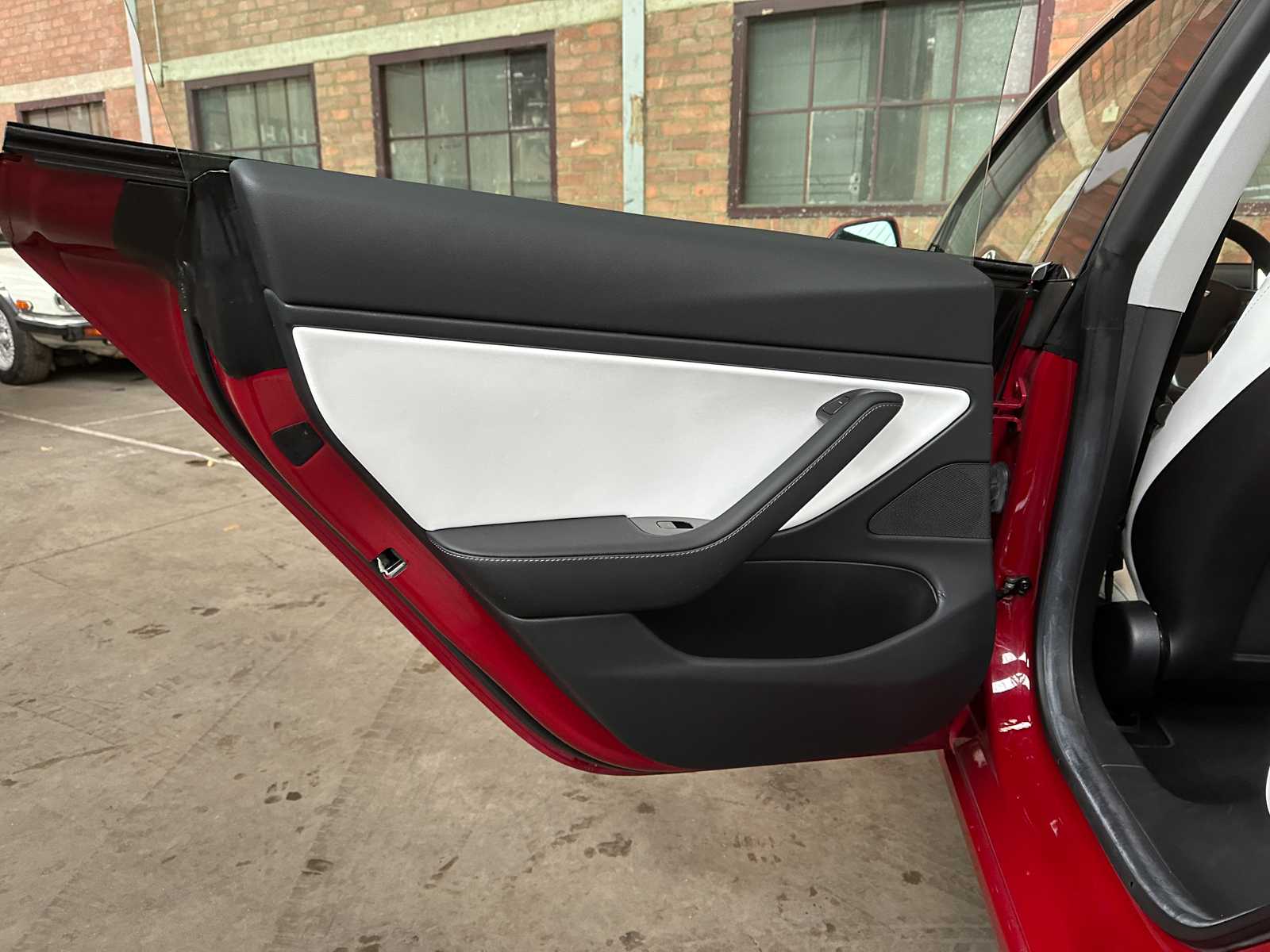 Tesla Model 3 Long Range AWD 75kWh 441pk 2019, G-003-LT