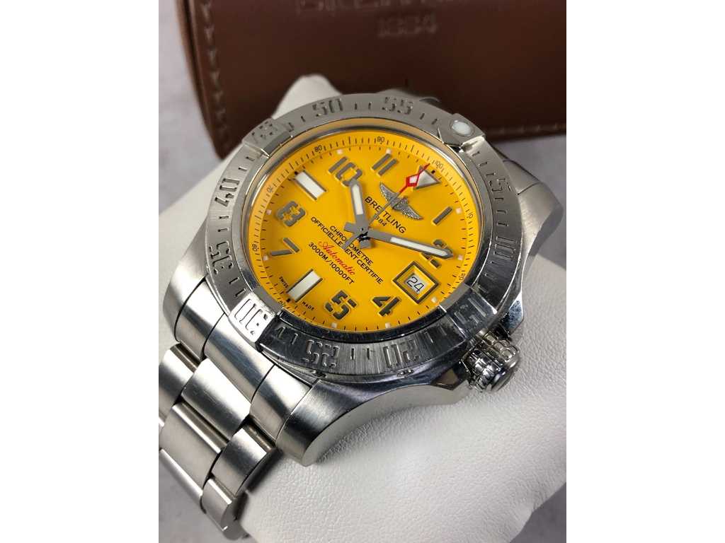 Breitling Avenger II Seawolf Chronometre Automatic Yellow 3000M A17331 Mens Watch