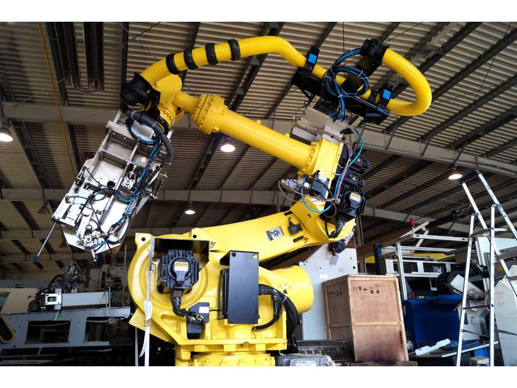 Hyundai - HS200 - Handling/ Palletizing Robot - 2010
