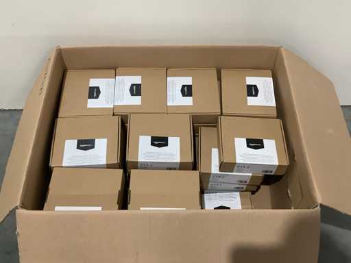 Amazon Basics Battery Charger (47x)