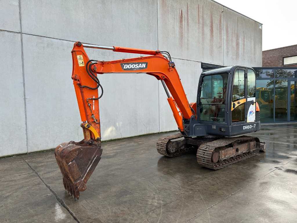Doosan - DH60-7 - Midi-Excavator