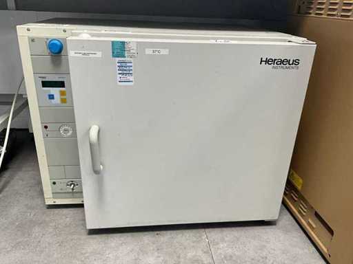 HERAEUS B 6060 Oven