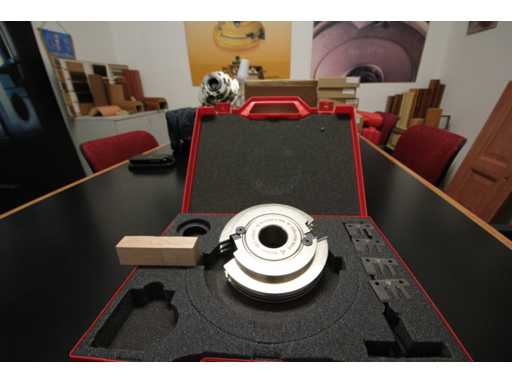 RESCO - 1126/9 - Türschneider - 2025