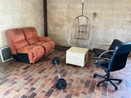 Partij meubels en toebehoren