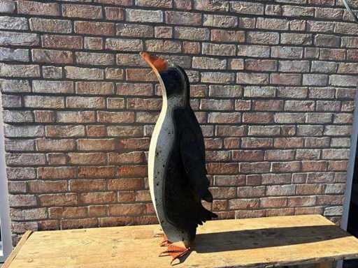 Pinguino di metallo