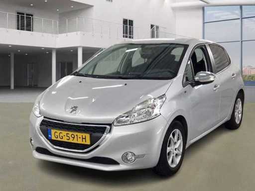 Peugeot 208 1.2 PureTech-Stil; GG-591-H