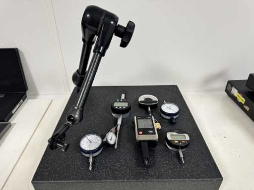   Comparateurs de lot + plaque de mesure en granit