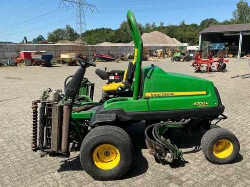 2016 John Deere 8700A PrecisionCut Fairwaymaaier