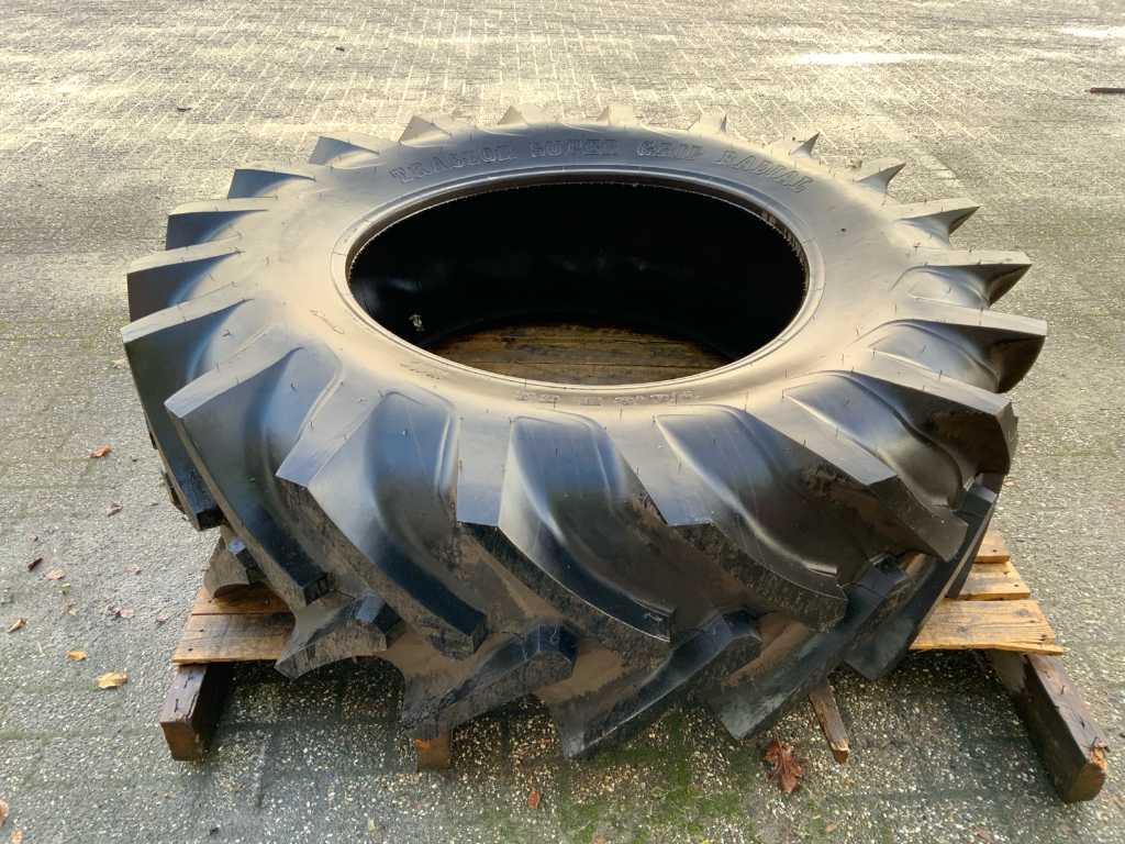 Vredestein Tractor Super Grip Tyre