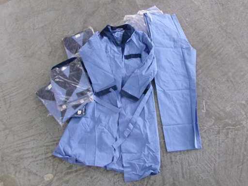 AT Hospital clothing, as good as new (R12) (20x)