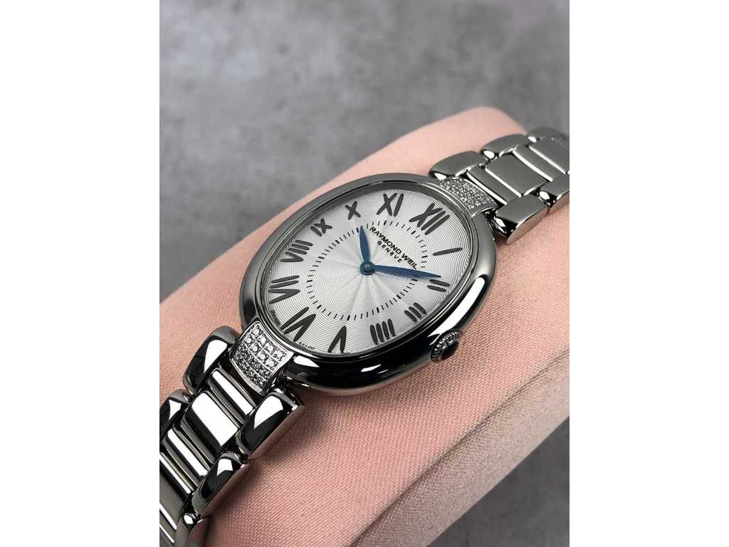 Raymond weil shine on sale straps