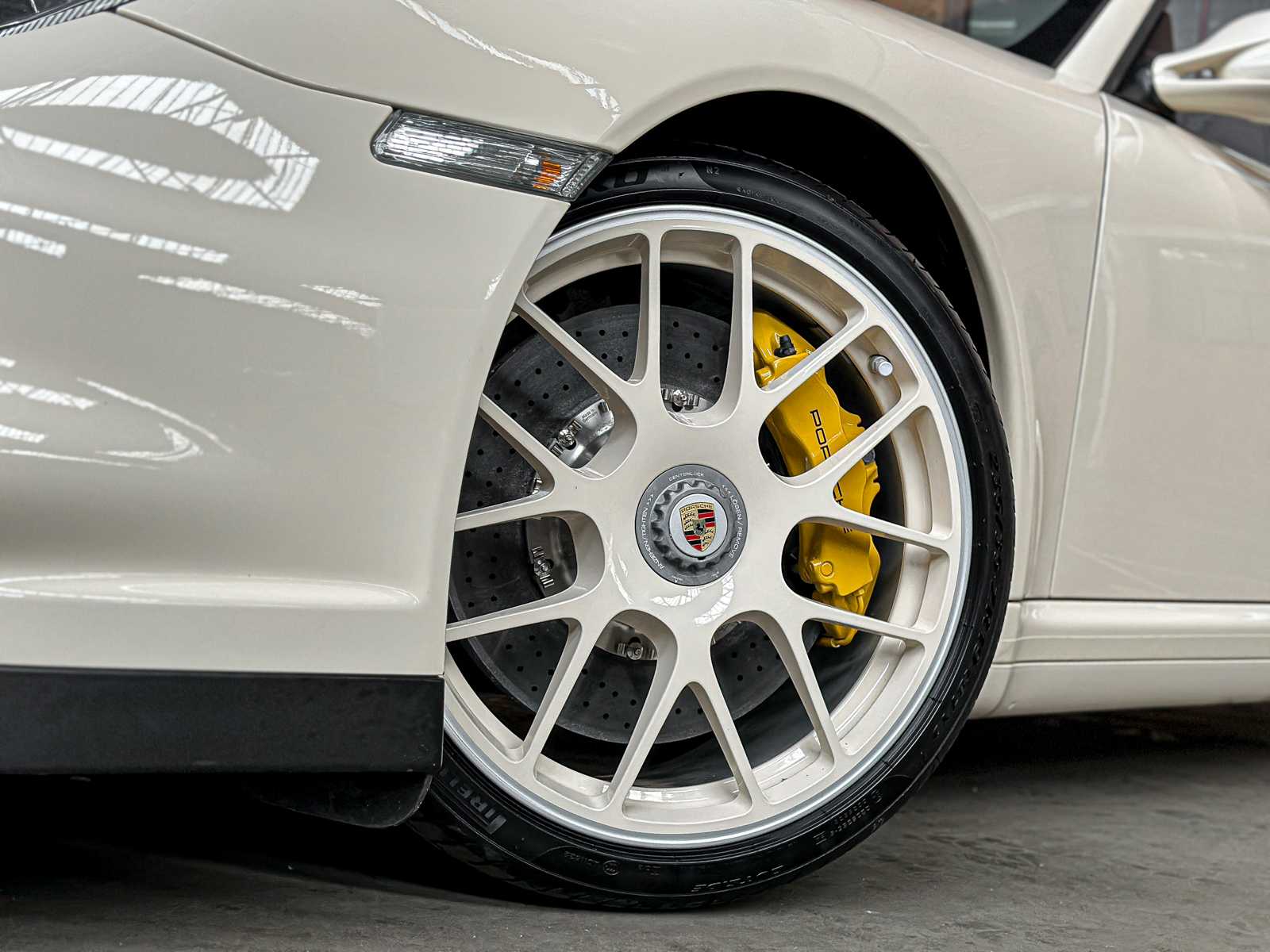 Porsche 911 Turbo Cabriolet 997.2 3.8 TT 500pk 2010 -Hardtop- Youngtimer (23.000 km) 