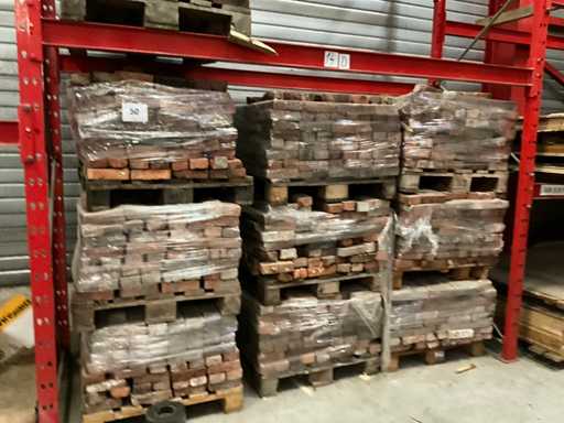 12 palettes avec blocs de construction