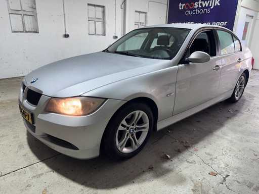 BMW - 3 Series - 318i Business Line - 02-GJF-7