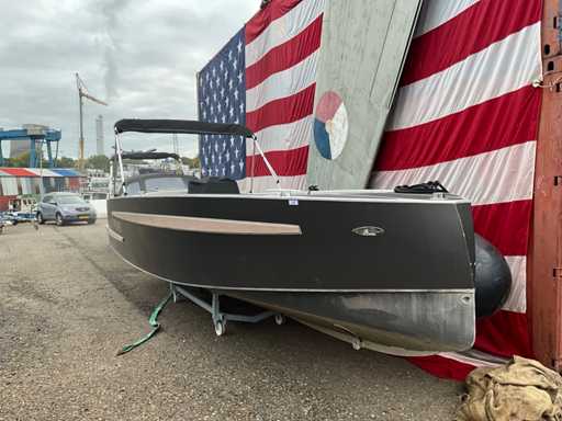 Van Vossen 700 sport Console boat e barca da pesca