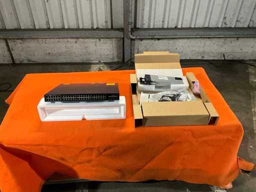 Commutateur réseau CISCO WS-C3650-48FD-L