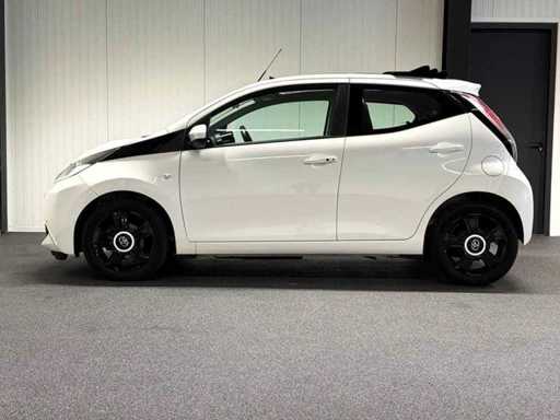 Toyota - Aygo - 1.0 VVT-i x-wave 2014 6-XLH-04 iaw