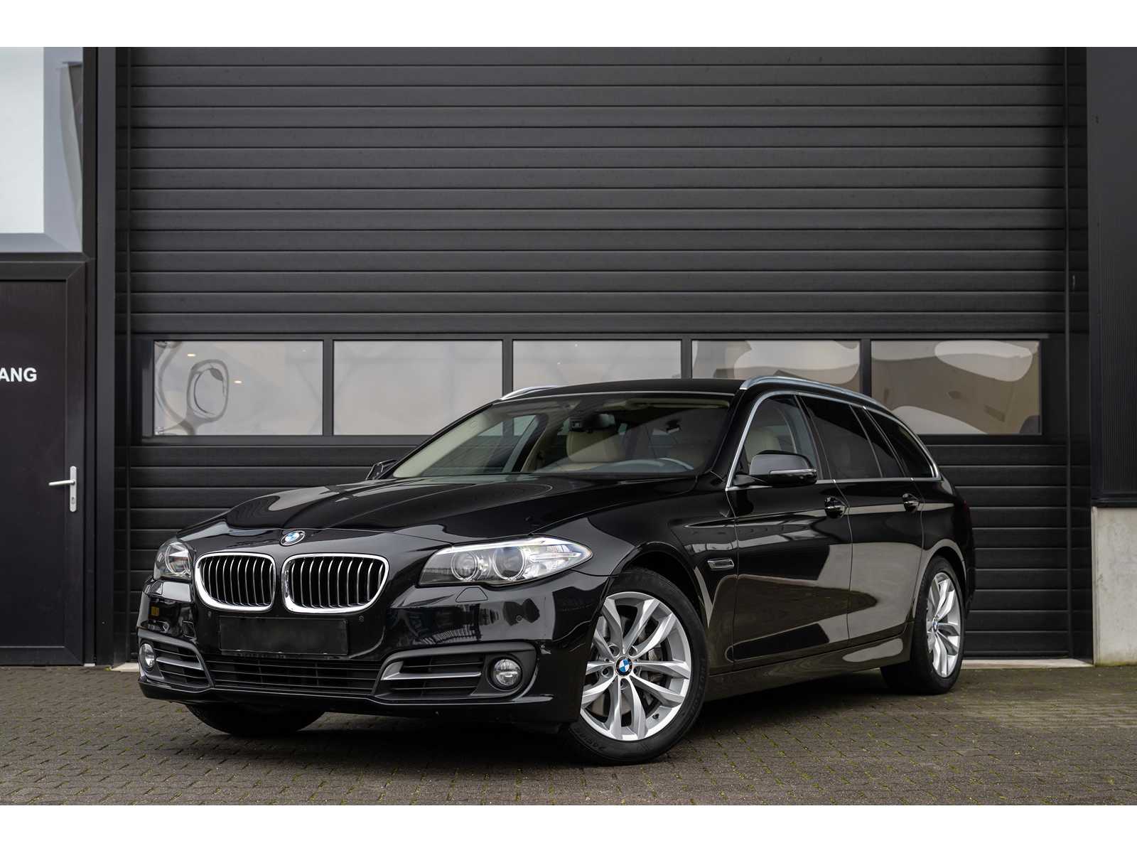 BMW 5 Series Touring 530d M Sport Edition High Executive 2016