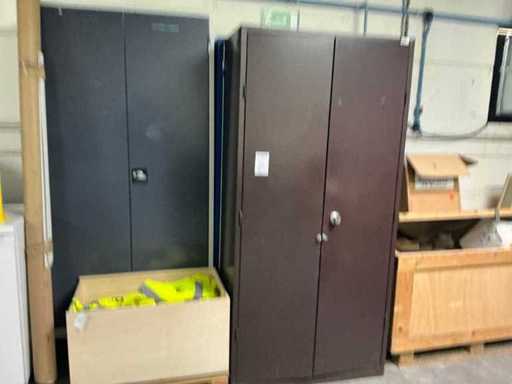 Diverse 2-deurs metalen dossierkasten (3x)