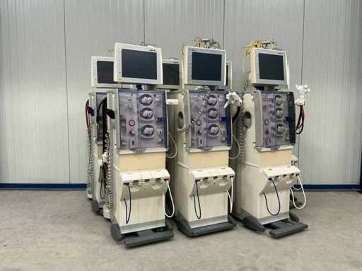 Dialysis machine