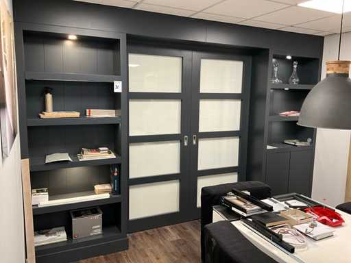 Kabinett mit eigenem Bad