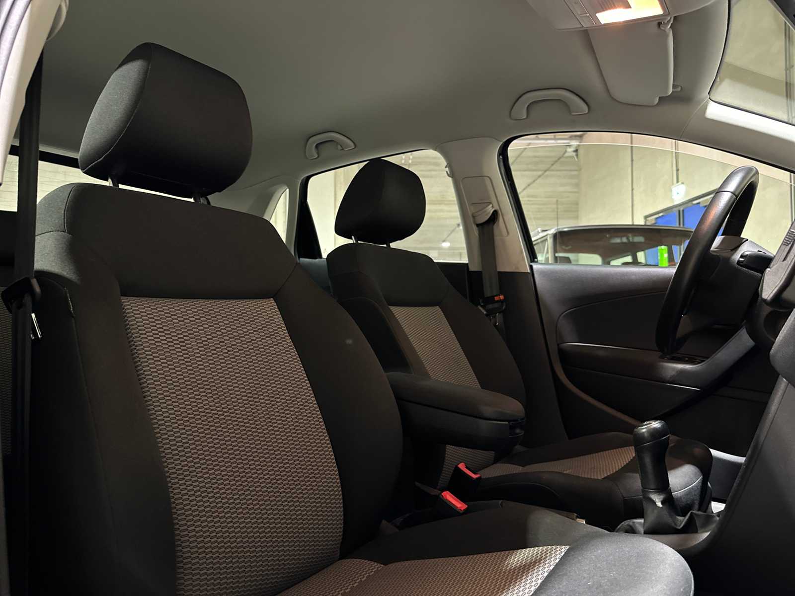 Volkswagen Polo 1.2 TDI BlueMotion Comfortline 75hp 2012 (Original-NL), 22-TTL-2