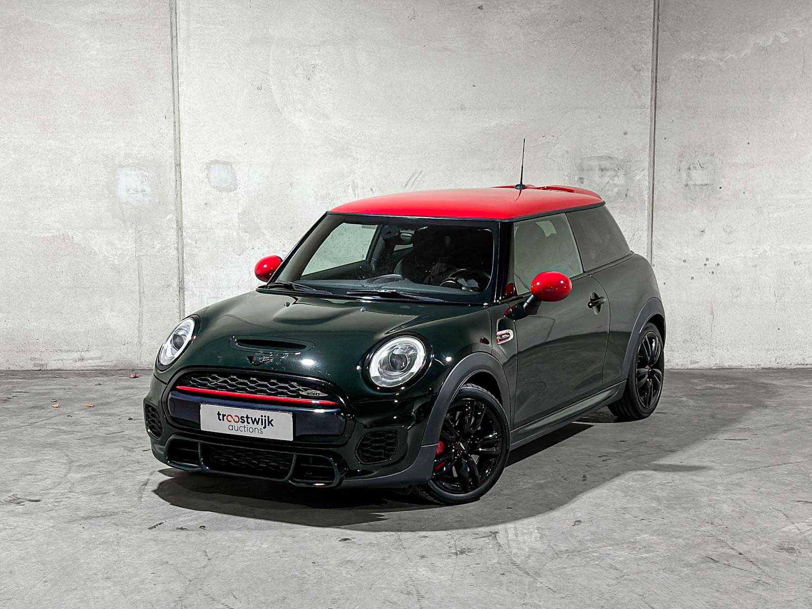 Mini John Cooper Works 2.0 F56 231pk 2015, SH-393-N