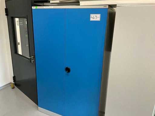 BURG - Workshop cabinet with contents