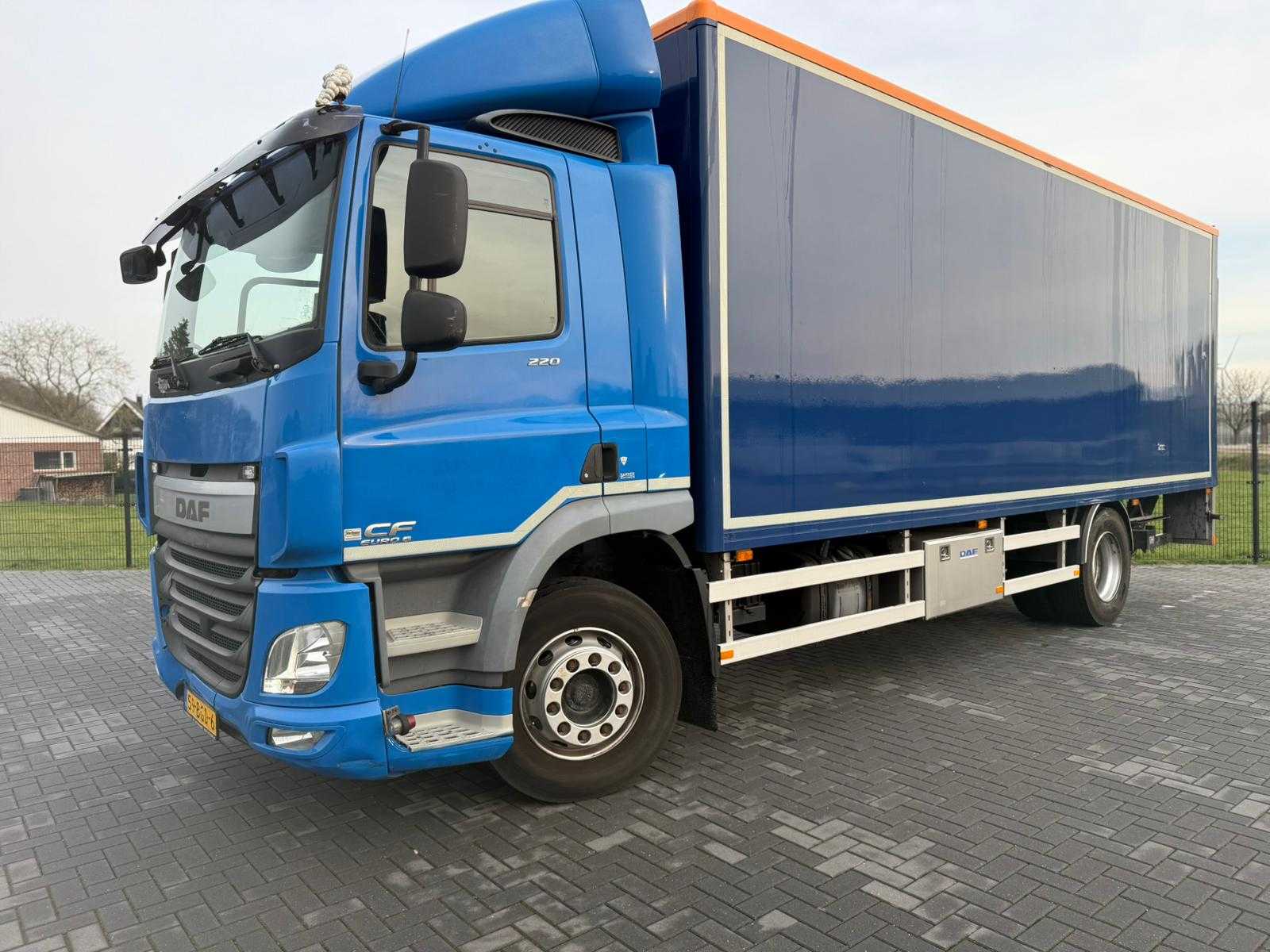 DAF – 2015 – CF 220 FA – 59-BGD-6