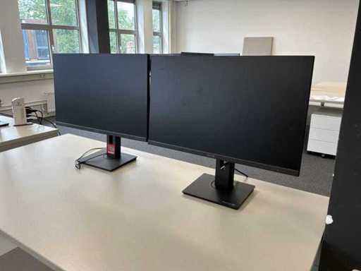 Terra et Samsung Monitor (7x)