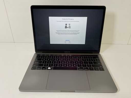 Apple MacBook Pro 13.3", Core(TM) i7 8a generazione, 16 GB di RAM, 1 TB di laptop NVMe