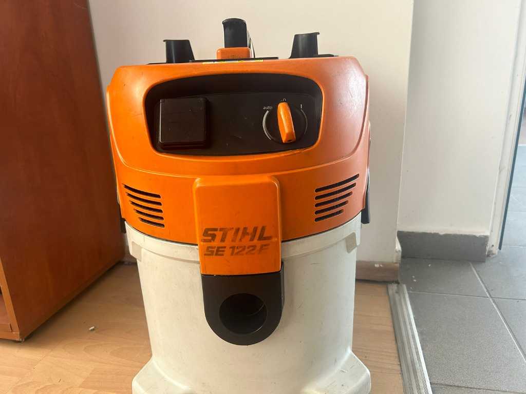 STHIL - SE 122 - Vacuum cleaner