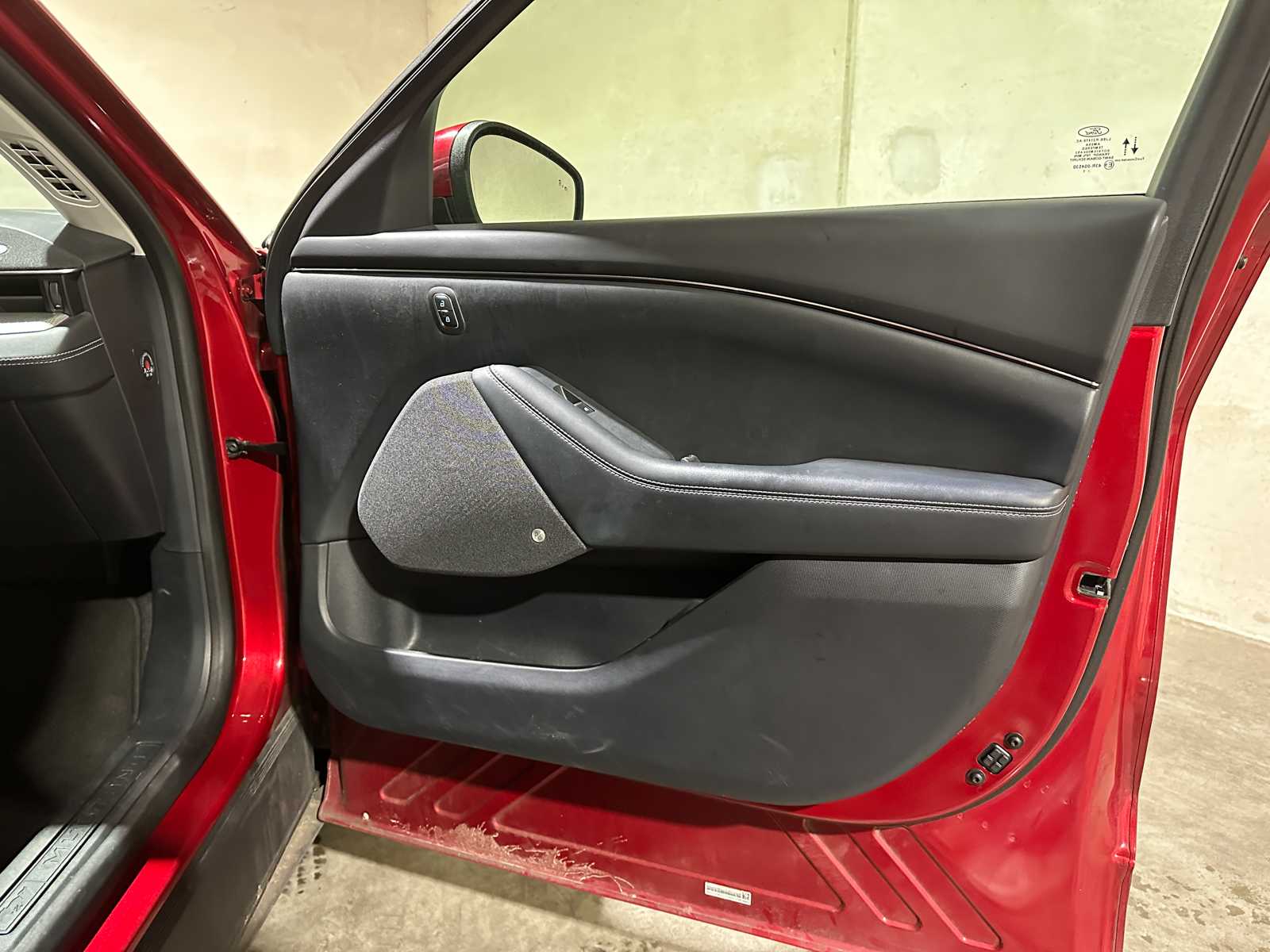 Ford Mustang Mach-E RWD 75 kWh 269pk 2021, N-301-NV